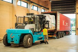 On Monday, July 1, the first loading of wood for the Czech National Pavilion for EXPO 2025 took place in Veřovice, Novojičínsko, ©Office of Czech Commissioner General, Dominik Kučera