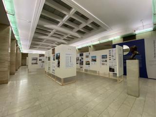 Výstava 38 soutěžních návrhů českého pavilonu pro EXPO 2025 v Národním muzeu. Copyright: Kancelář generálního komisaře