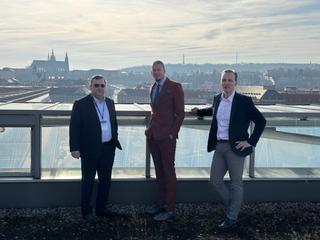 Zleva: Lukáš Přibyl, Radovan Slaný a Denis Marec, kteří budou zastupovat AXENTU v Ósace, ©AXENTA