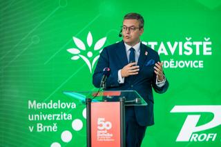 Generální komisař české účasti na EXPO 2025 Ondřej Soška při tiskové konferenci na jubilejním 50. ročníku Země živitelky ©Kancelář generálního komisaře, Česká centra, Dominik Kučera
