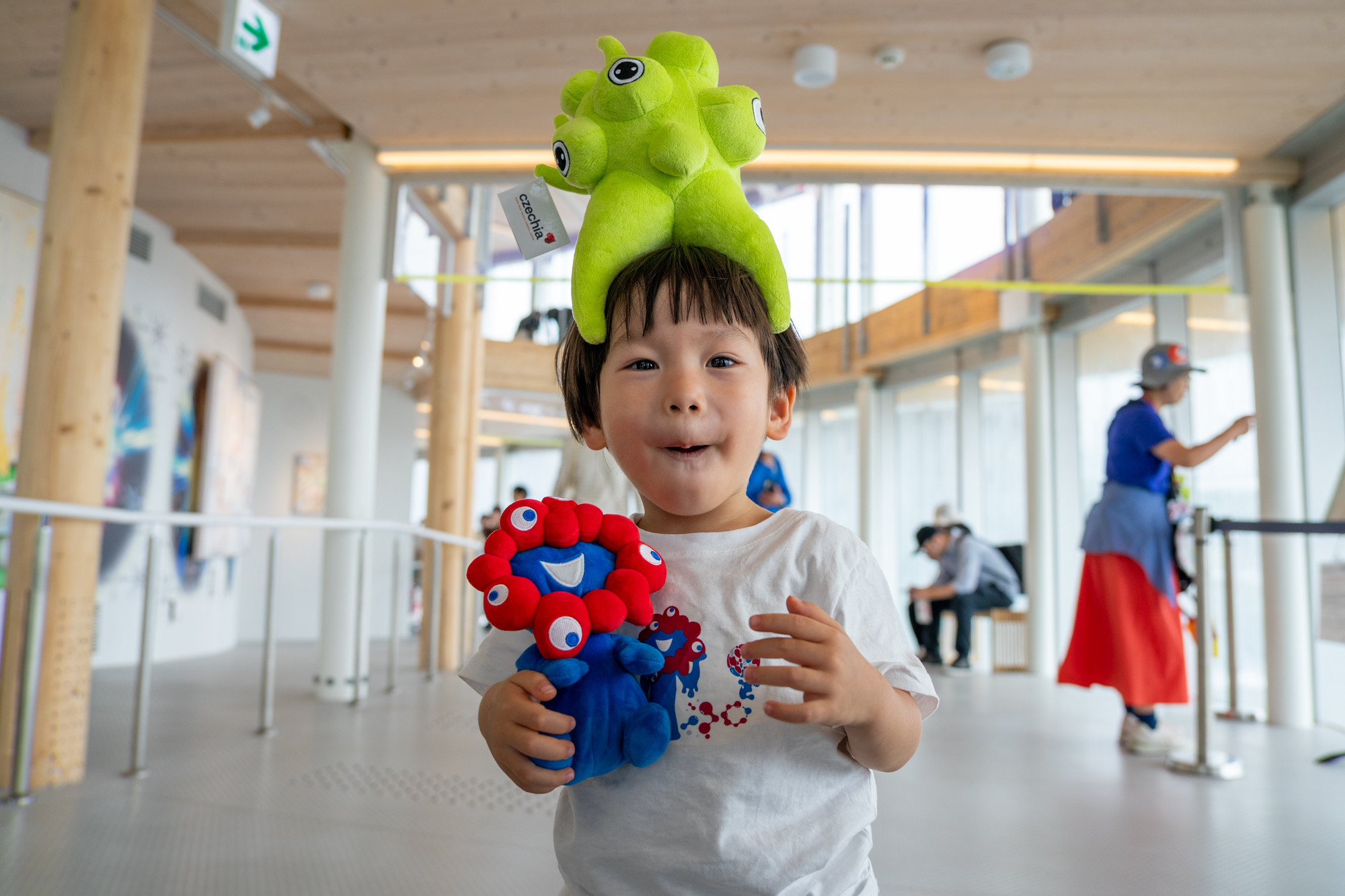 チェコ館は、万博終了の4日前に来場者150万人目を迎えました